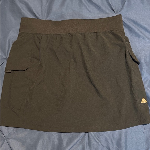 Black Women's Skort with Pockets - Picture 2 of 7